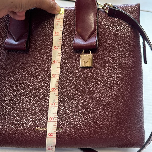 Michael kors bag - Picture 12 of 14